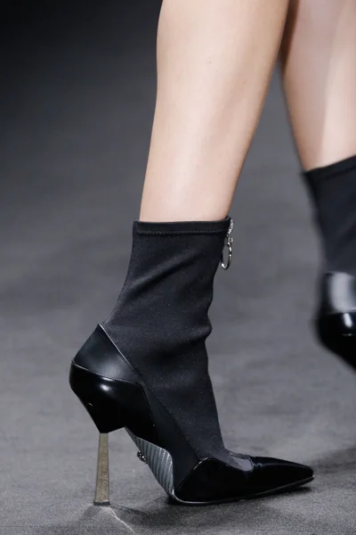 Look 70